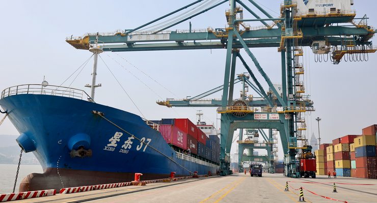 开通“福州至厦门”海运海峡快线，，，，，，湖南推进“一江一湖四水”