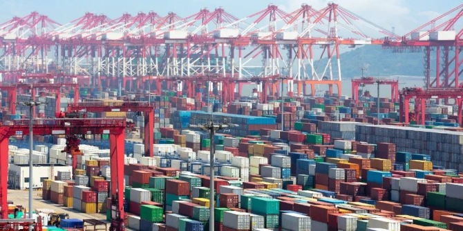 春节后西欧航线海运价下跌，，，预计下半年海运费将持续下滑